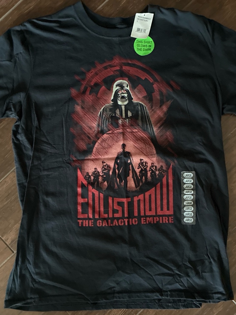 NWT Star Wars 'Enlist Now' Galactic Empire Graphic Tee. Glows in the dark.